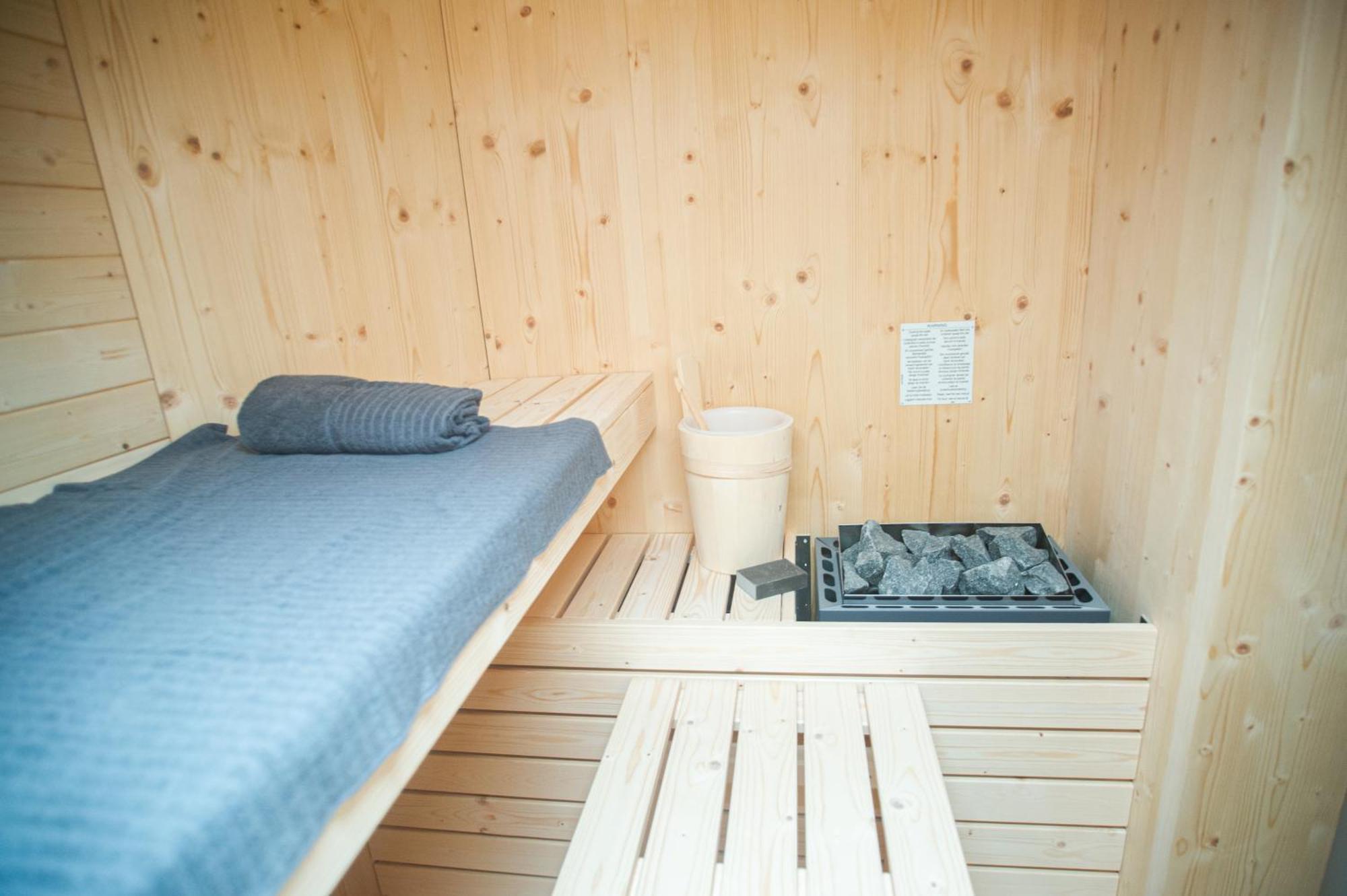 Appartamento Varanini Luxury Double Bedroom Two And Sauna Milano